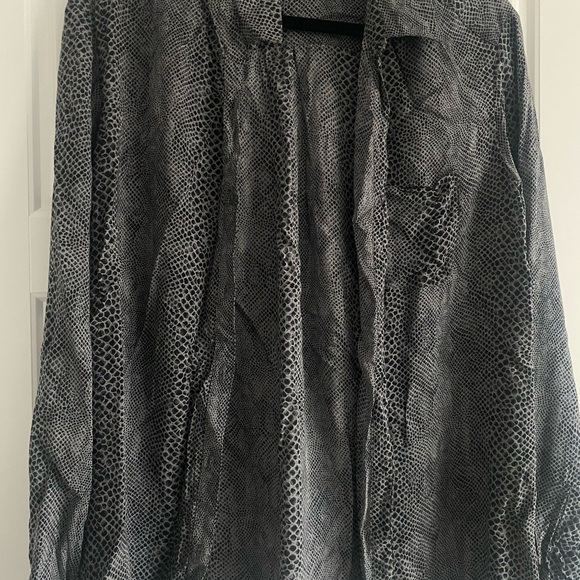 Anthropologie Three Dots Snakeskin button down - Picture 3 of 5